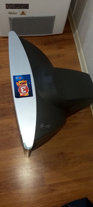 продам отличный телефизор LG