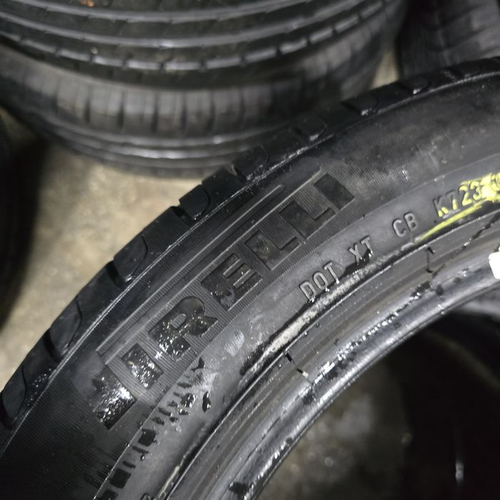 2x 245/45/17 VARA PIRELLI Stare excelentă