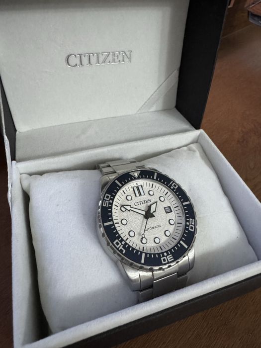 Продам Часы CITIZEN