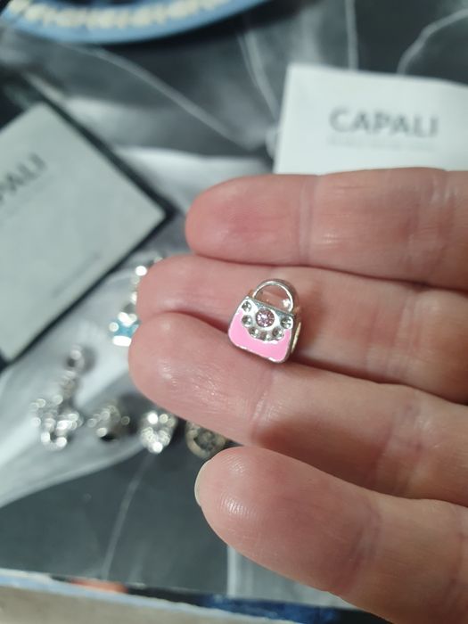 Шарми  за гривни Pandora и подобни  Capalli