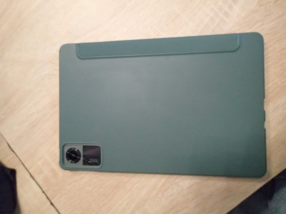 Tableta Redmi Pad SE;  11 inch; 128Gb/4+4Gb/ram, Android 15+ husa si geam protectie ; ca noua