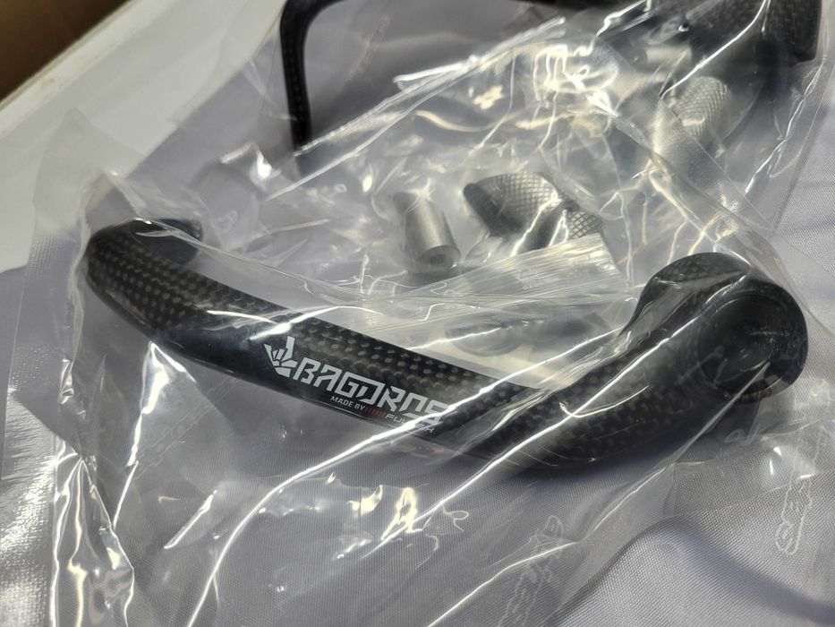 Карбонови гардове за спирачка и съединител Full Six Bagoros