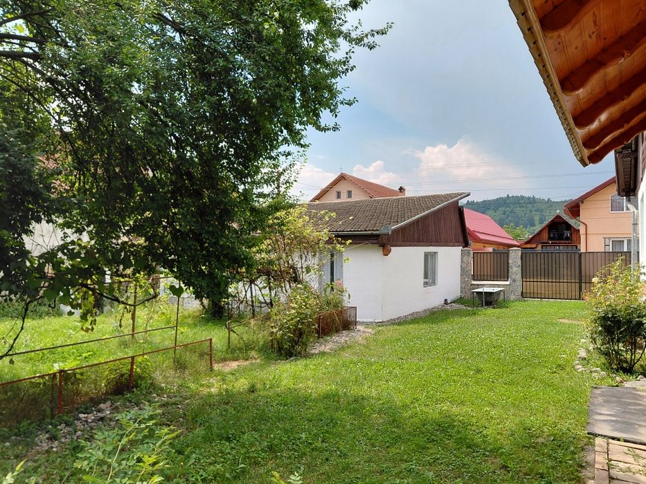 Casa de vânzare 1000mp