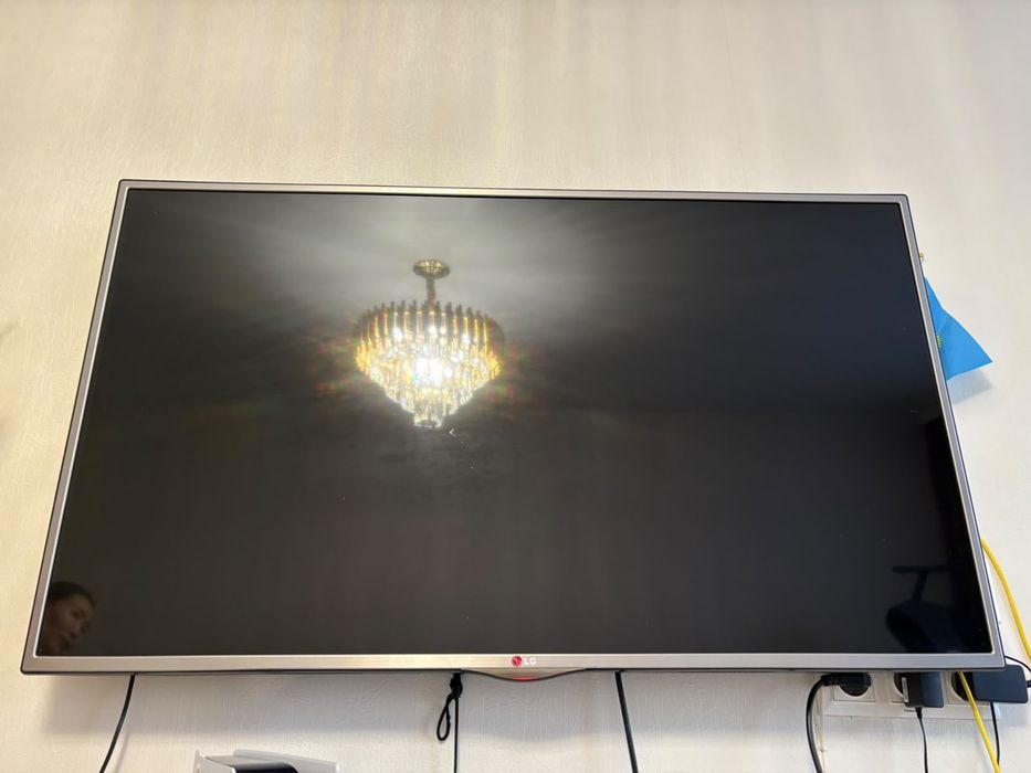 Продам телевизор LG