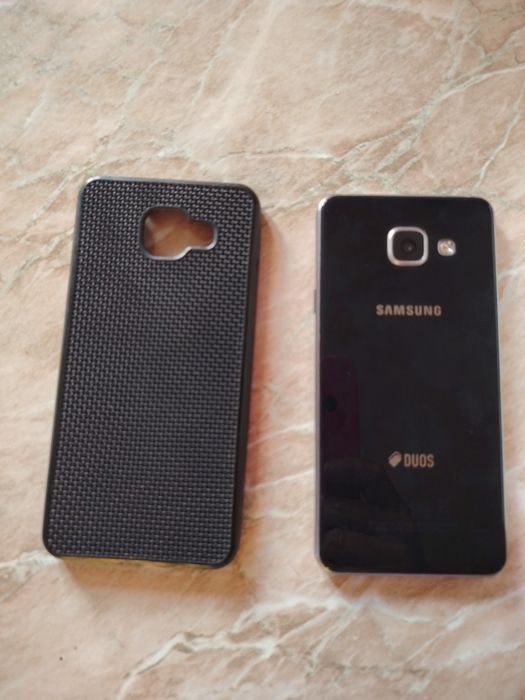 Продается телефон Samsung Galaxy A3 dual sim