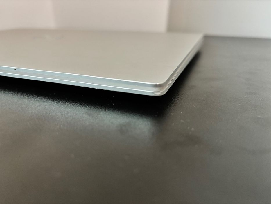 Dell XPS 9320 Intel i7-1360P 16gb RAM