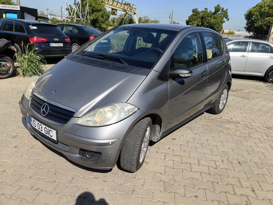 Mercedes benz A180