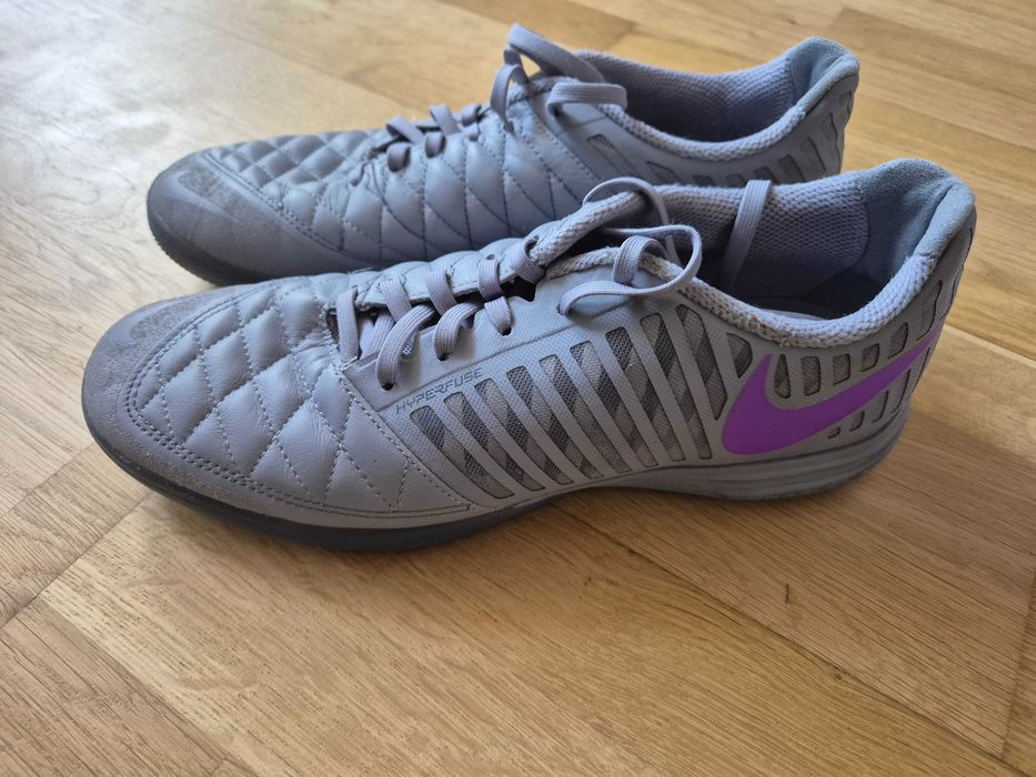 Оригинални маратонки за футзал / зала Nike Lunargato II – Номер 44