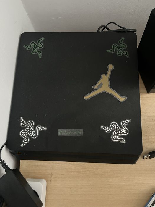 Ps4 Slim Negociabil Doar in Craiova
