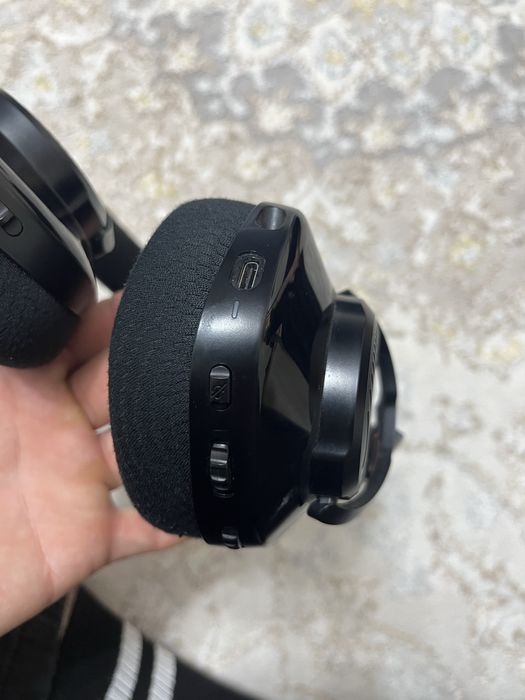 наушники JBL Quantum 360