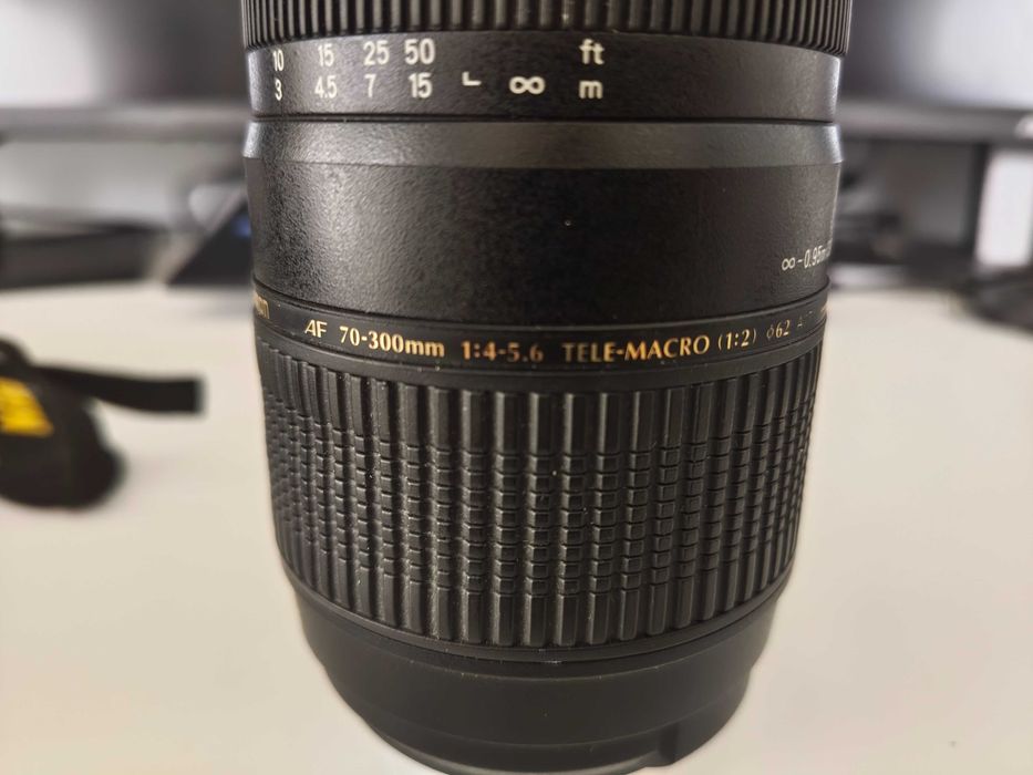 Nikon D3200 Kit Complet – 2 Obiective (18-55 + 70-300) 11.000 cadre