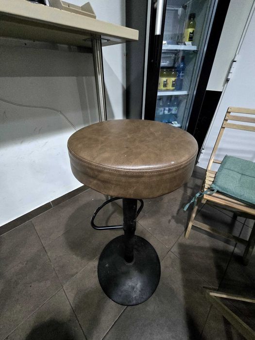 Masa si scaune terasă / scaune tip bar