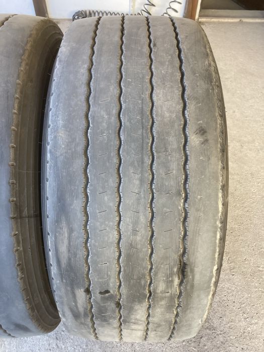 Гуми за камион 385-55-22.5