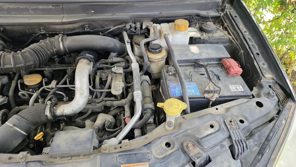 Vând Opel antara