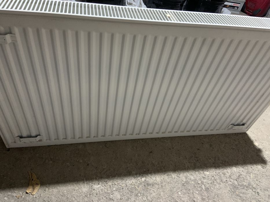 De vanzare 2 calorifere!