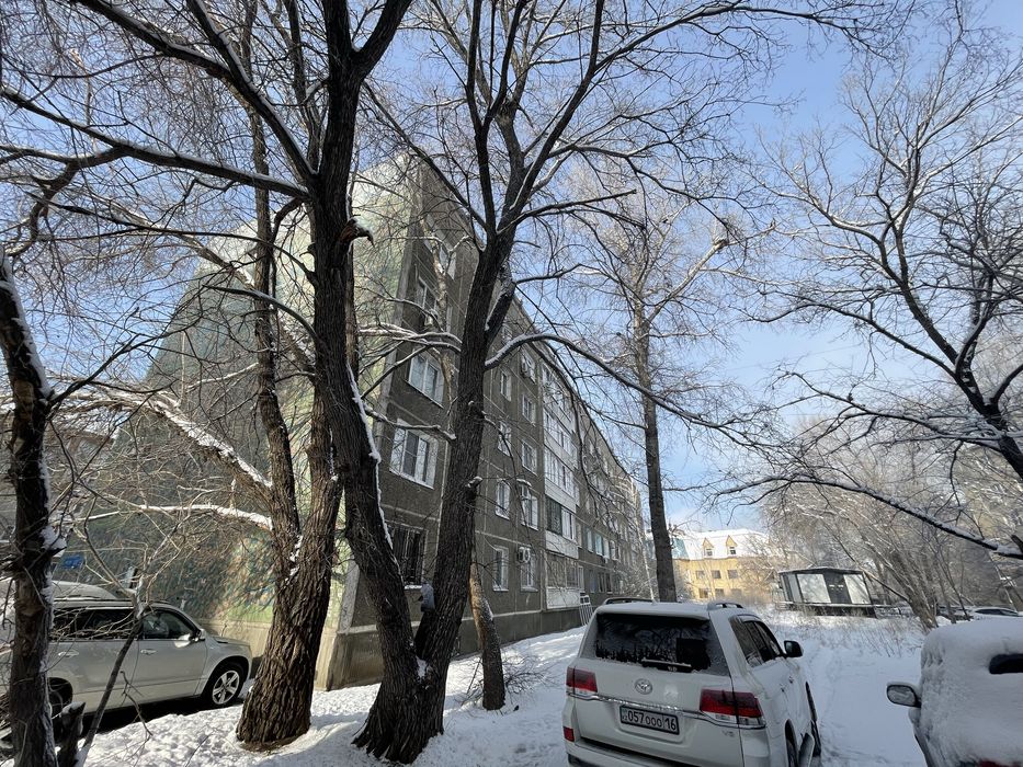 Продам полуторку на Астана 8/2