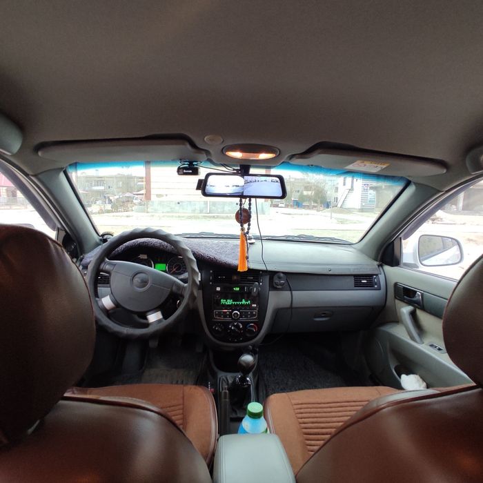 2022 - yil  21000 km  Xalol xolati idyal  tuning qilingan