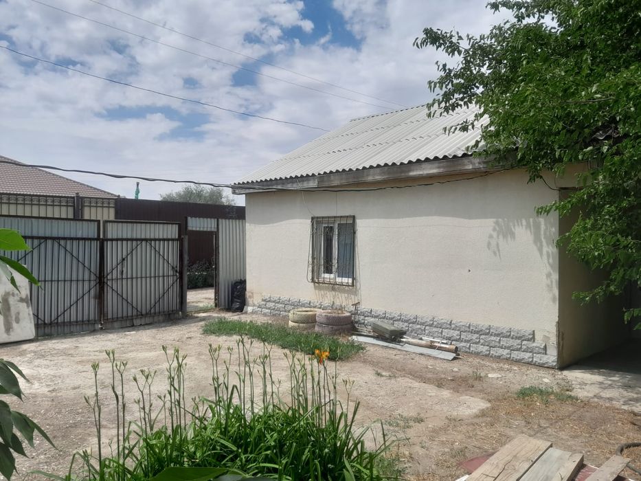 Продаётся дача(район посёлок Аксай)