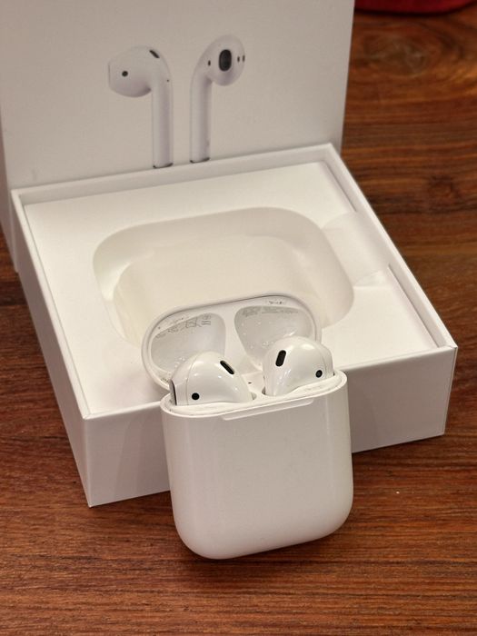 Apple Airpods 2 Оригинални закупени от А1 почти неизползвани