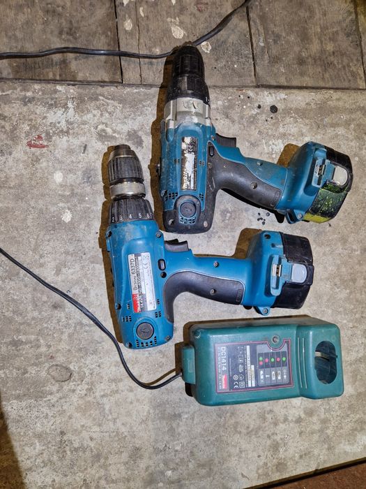 Vând 2 autofiletante makita
