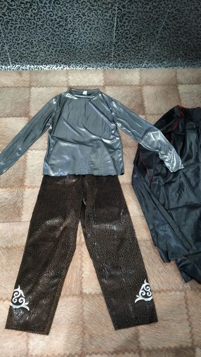 Продам детский костюм"Зоро"