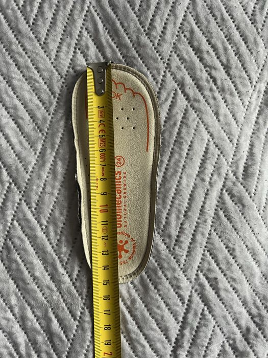 Sandal biomecanics 24