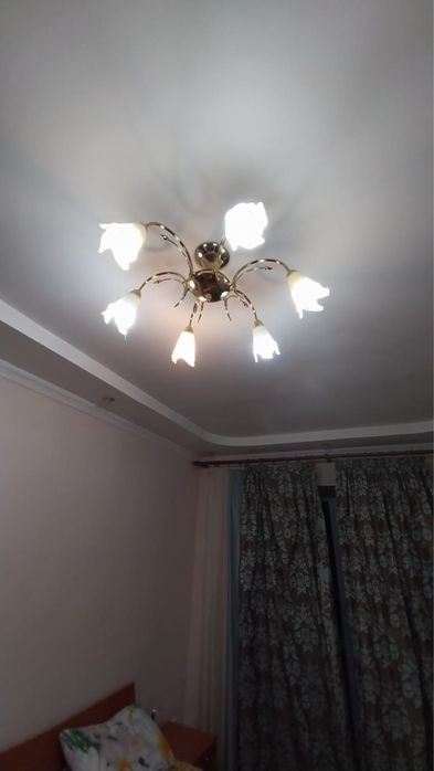 Продам люстры в хорошем состоянии