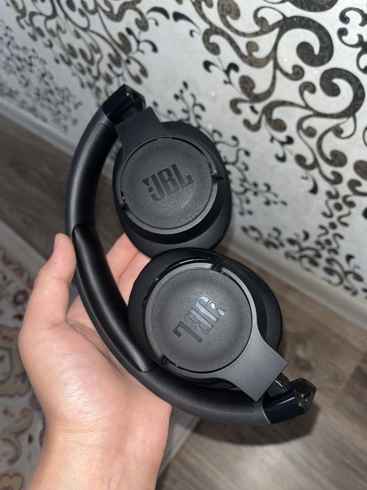 Наушники JBL Tune 720BT черный