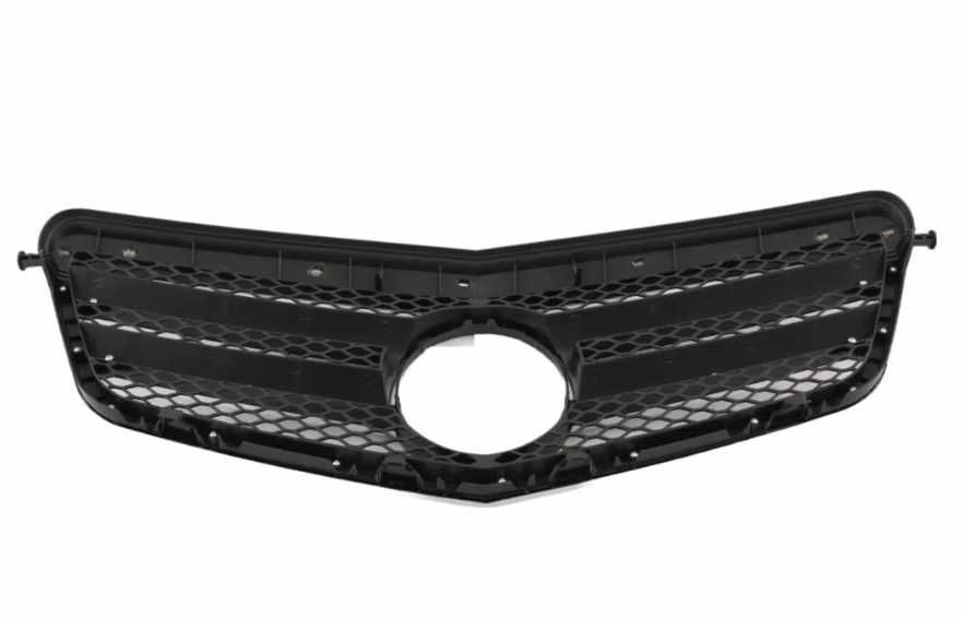 Решетка Mercedes W212 E-Class (2009-2014) - AMG черна с хром лайсни