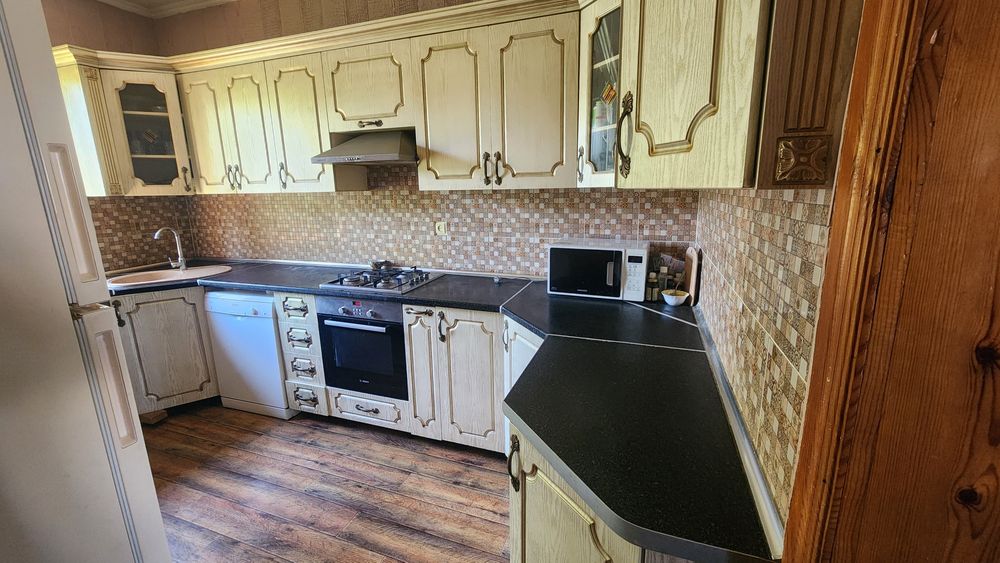 Продам кухонный гарнитур. Самовывоз