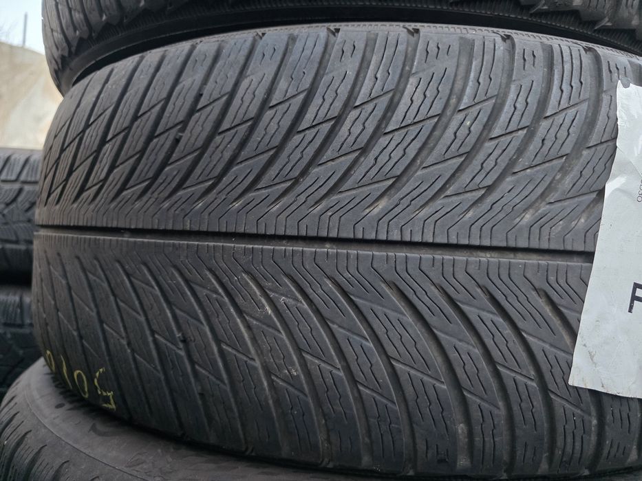 2бр Зимни гуми 245 45 19 - Michelin