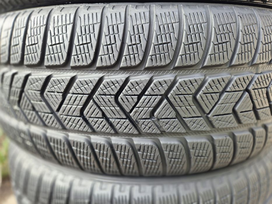 245 50 20 Anvelope de iarnă Pirelli