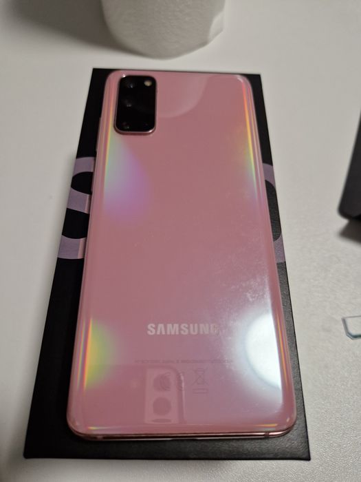 Vând samsung S20