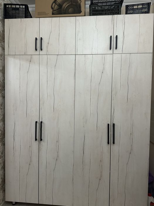 Кухонный гарнитур + 2 шкафчик