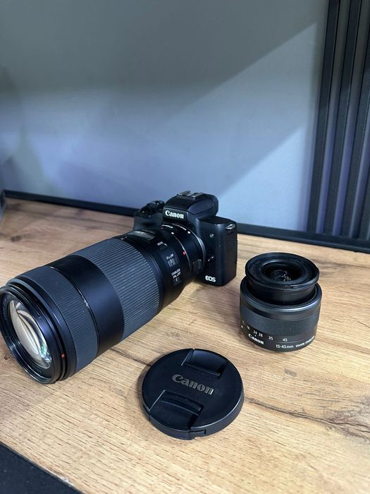 Фотоапарат Canon eso m50