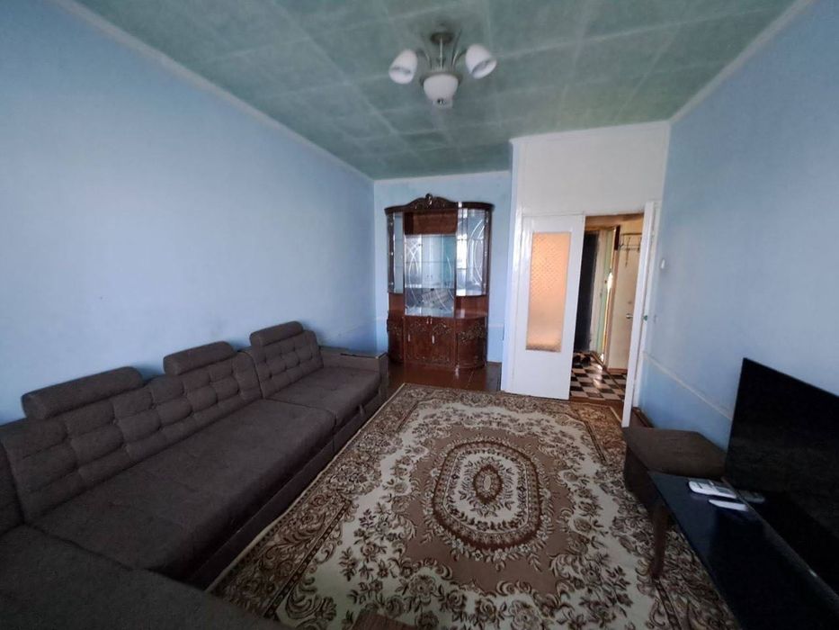 Сдается 2х комнатная квартира 
C обстановкой 
В горде Алмалыке