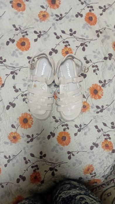 Одежда  продам 5 тыщ за каждое