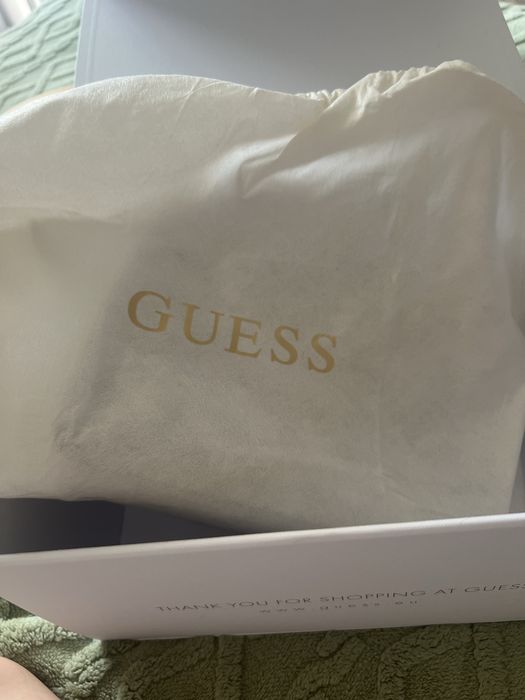 Сумка оригинал бренд Guess