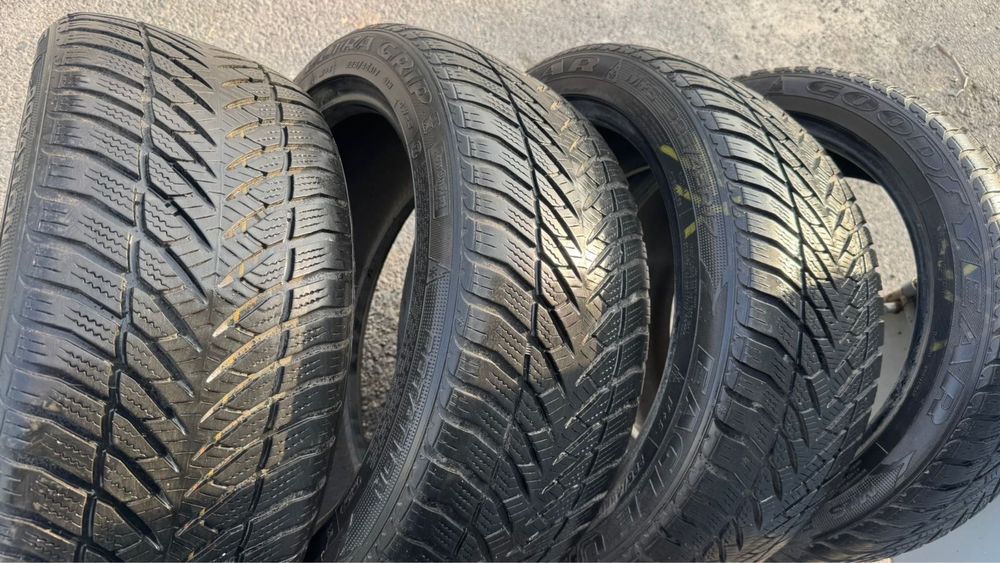 Продается шины 225/45/17
