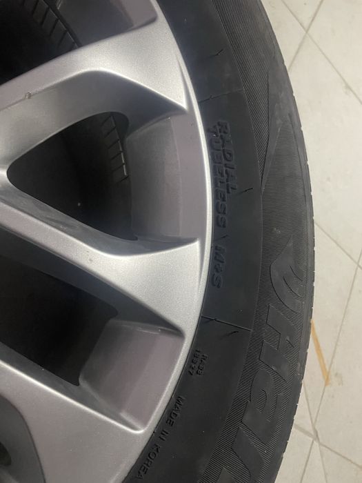 Джанти с гуми за Hyundai Santa fe 4бр.