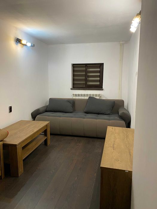 Cabana Statiunea Parang- 5 CAMERE / 2 BAI- utilata si mobilata complet