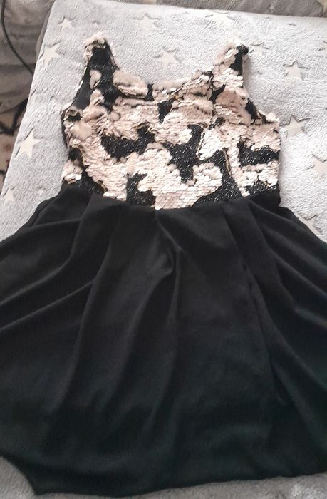 Продам платье не дорого