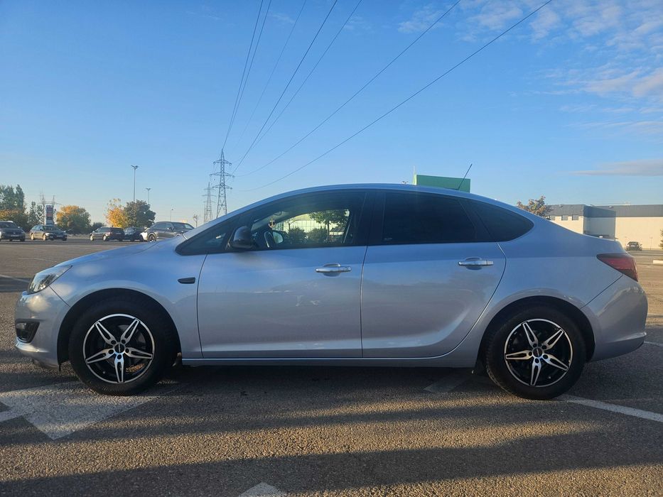 OPEL Astra 2016 — imagine 3
