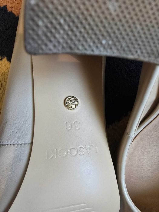 Pantofi dama Lasocki bej piele naturala 36