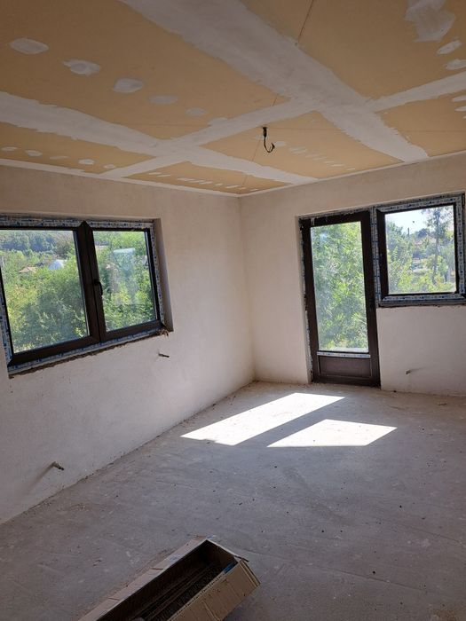 Casa la rosu, Sirineasa Jud.Vălcea ,0772203164