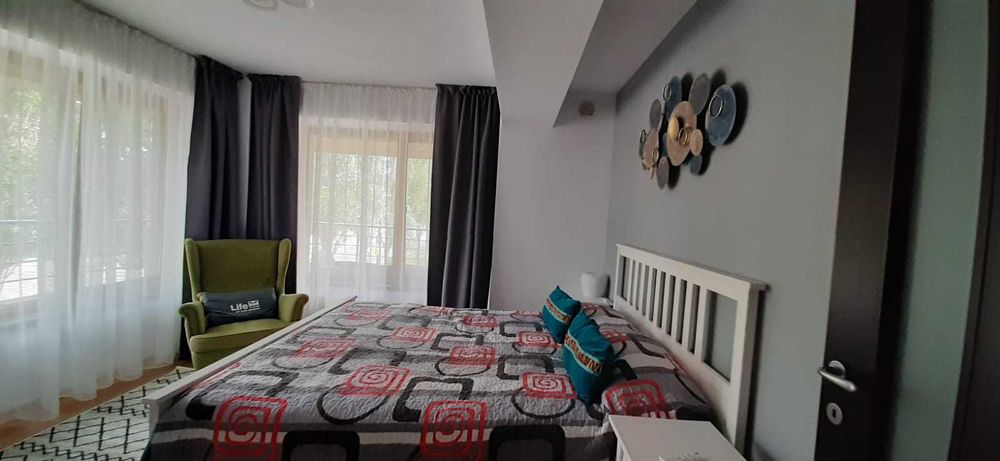 Proprietar,închiriez apartament 2 camere,Mamaia zona Scandinavia