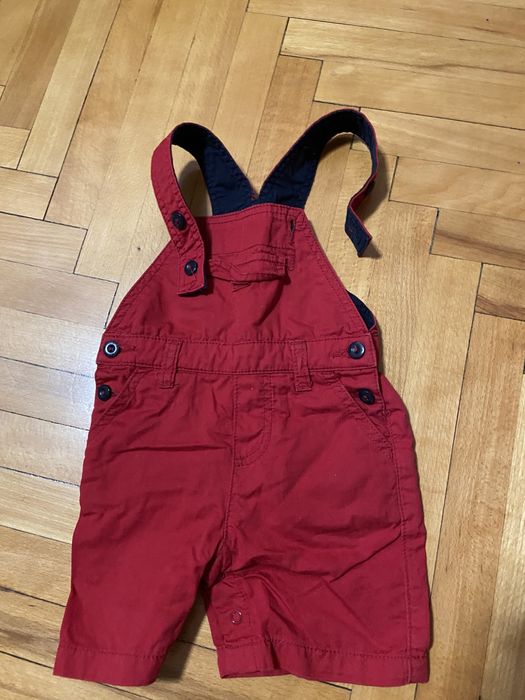 Комбинезон на малыша 9-12 мес