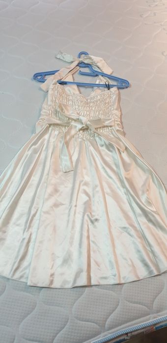 Дамска официална къса рокля екрю и сандали