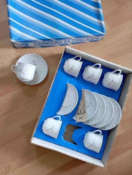 Красив и стилен сервиз