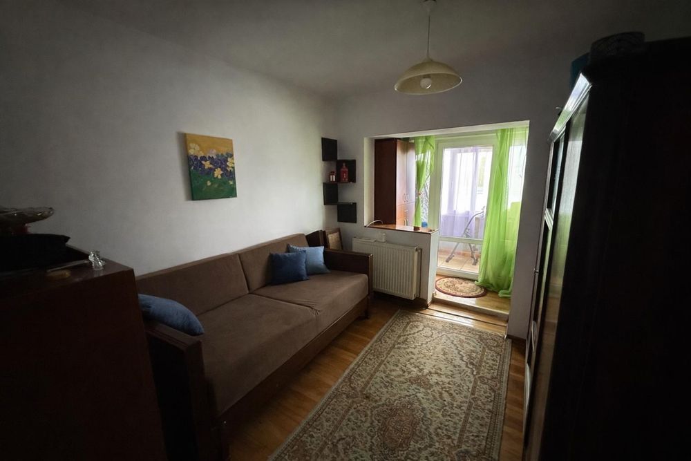 Apartament 4 camere in bloc tip vila Spiru Haret / Ciochinescu